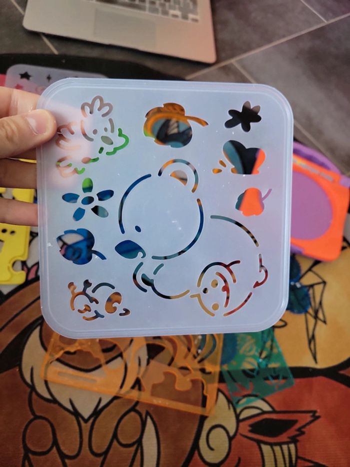 Gros lot de mandataire dessin avec figurine et support - photo numéro 2