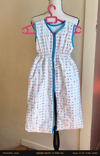 Gigoteuse bleue et blanche avec jambes longueur 85 cm , pour enfant 6 mois - 2 ans environ