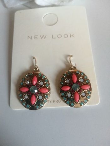 🌸Boucles dormeuses colorées chic "New Look" 🌸