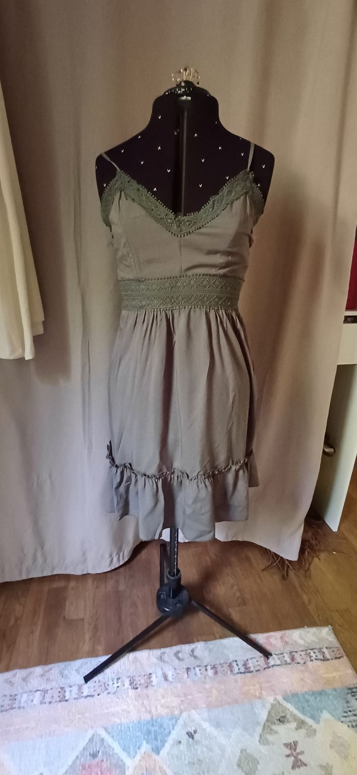 Robe à volant - photo numéro 3