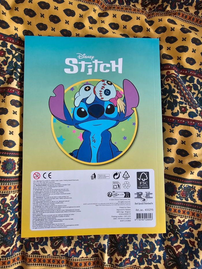 Cahier de coloriage xxl + stickers stitch disney - photo numéro 2
