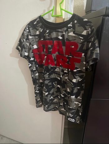 T-shirt Marque Star Wars taille 9/10 ans