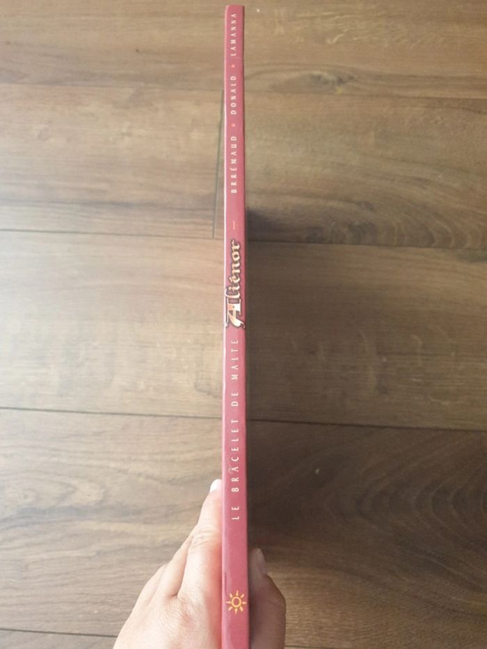 Bande dessinée Aliénor - photo numéro 2