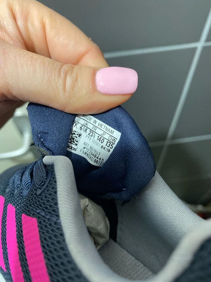 Basket adidas taille 23,5 neuve - photo numéro 7