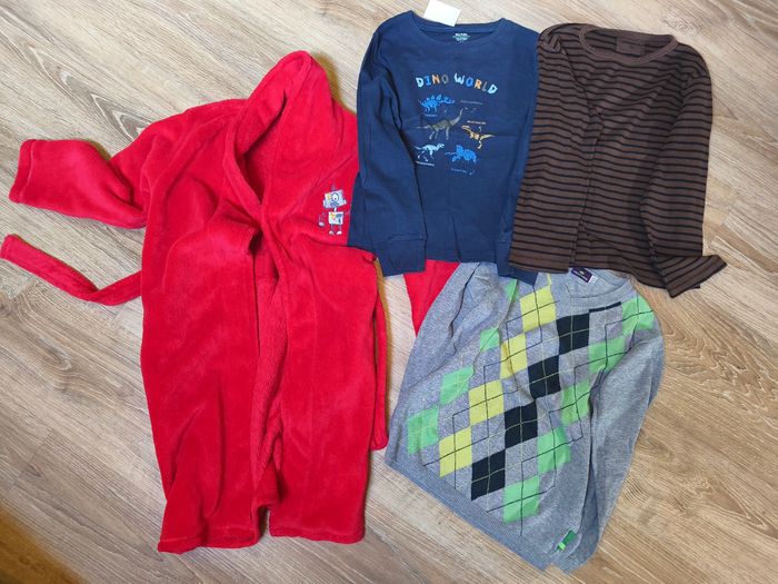 Lot vêtements garçon 8 ans