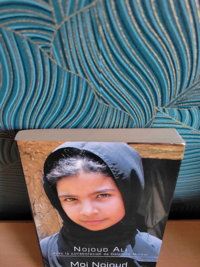 Livre autobiographie "Moi Nojoud, 10 ans, divorcée" - photo numéro 2