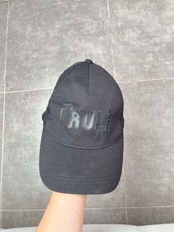Casquette grillage noir H&M