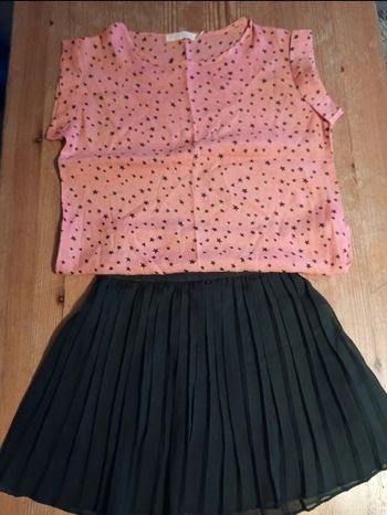 Ensemble T-Shirt et Jupe t. 8/9 ans