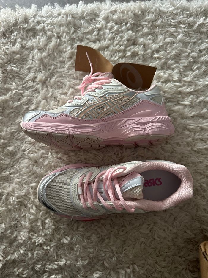 basket asics rose et blanche 39 neuf - photo numéro 7
