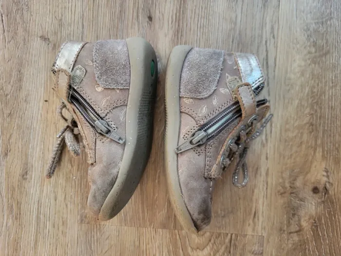 Chaussures kikers t 22 - photo numéro 3