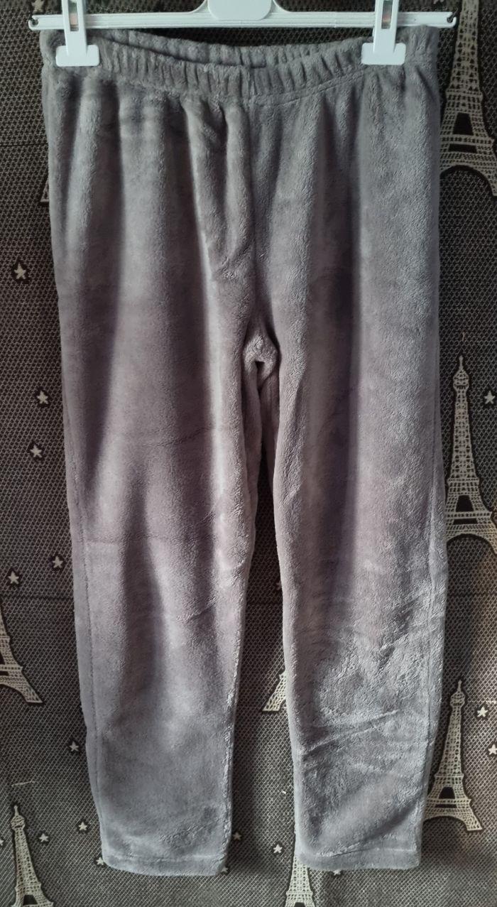 Ensemble pyjama doux et chaud 3 pièces taille 42-44 - photo numéro 6
