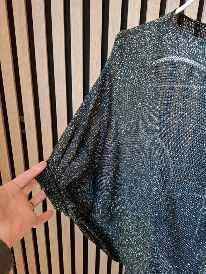 Haut noir fils dorés manches chauves souris T unique - photo numéro 8