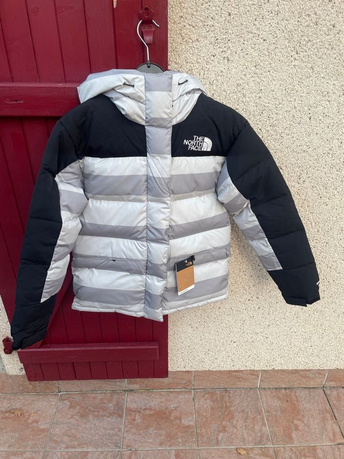 Doudoune  femme North face  stripe grises  Himalayan