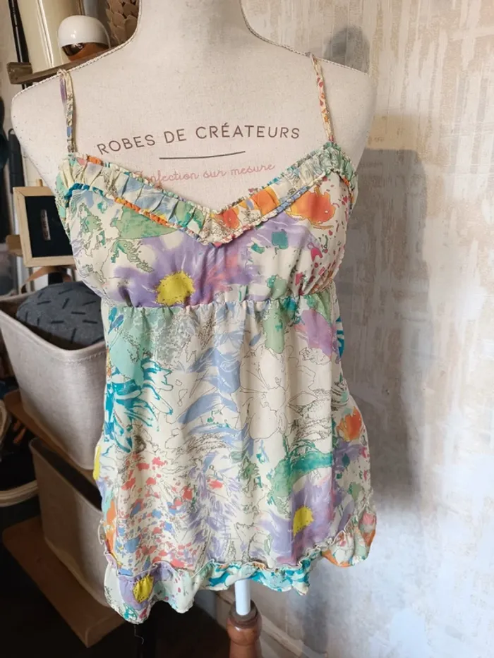 Top ESPRIT - Taille 38 - photo numéro 2