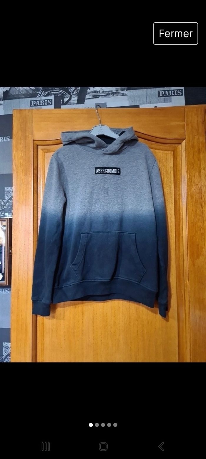 Sweat-shirt taille 11/12 ans