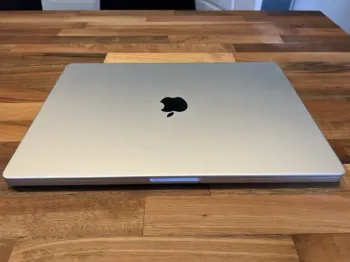 Apple MacBook Pro 16 pouces 2023 M2 Max 12 cœurs 32 Go RAM 1 To SSD - Parfait état