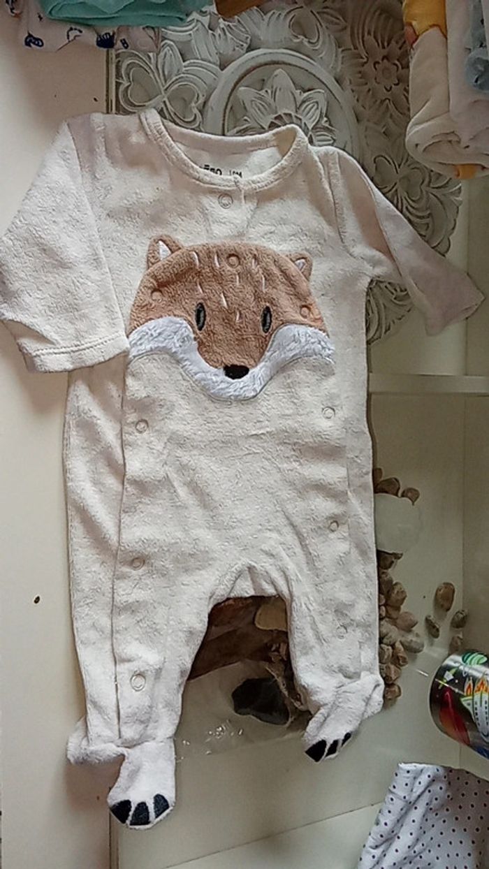 Lot 2 pyjamas + 1 bodie + 1 brassière en laine taille 0Mois - Naissance - photo numéro 2