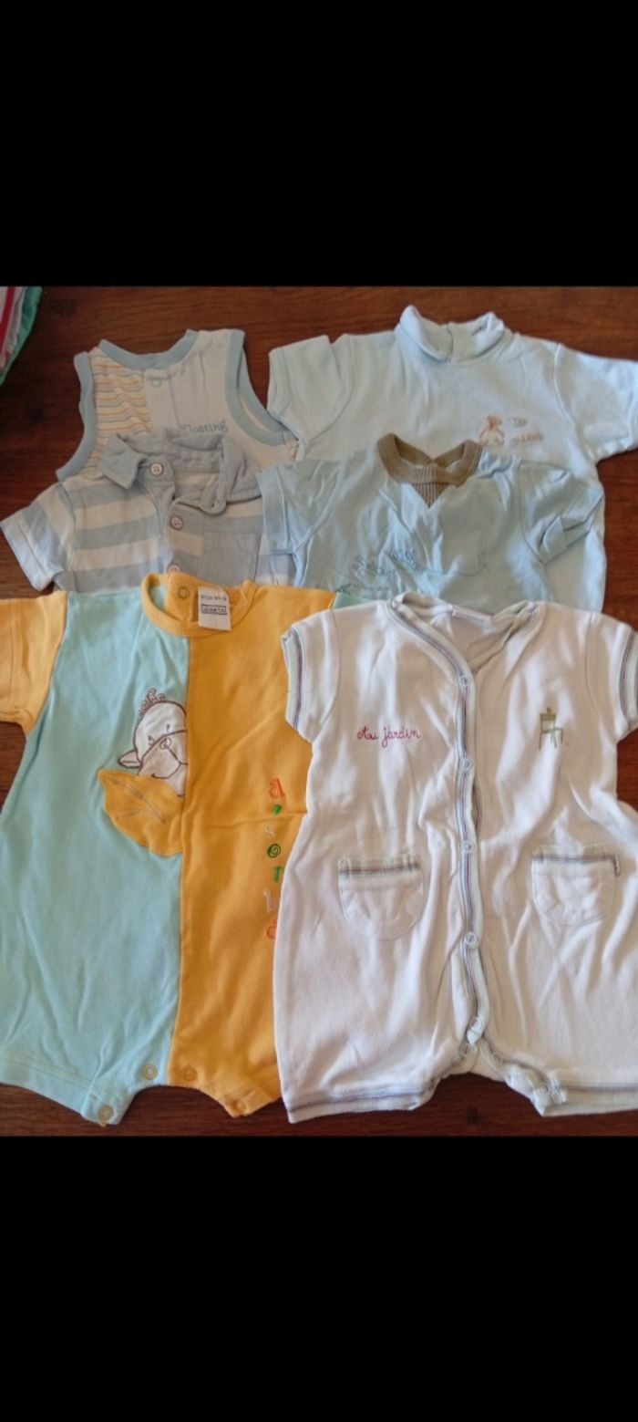 Lot de 6 combishort taille 6 mois