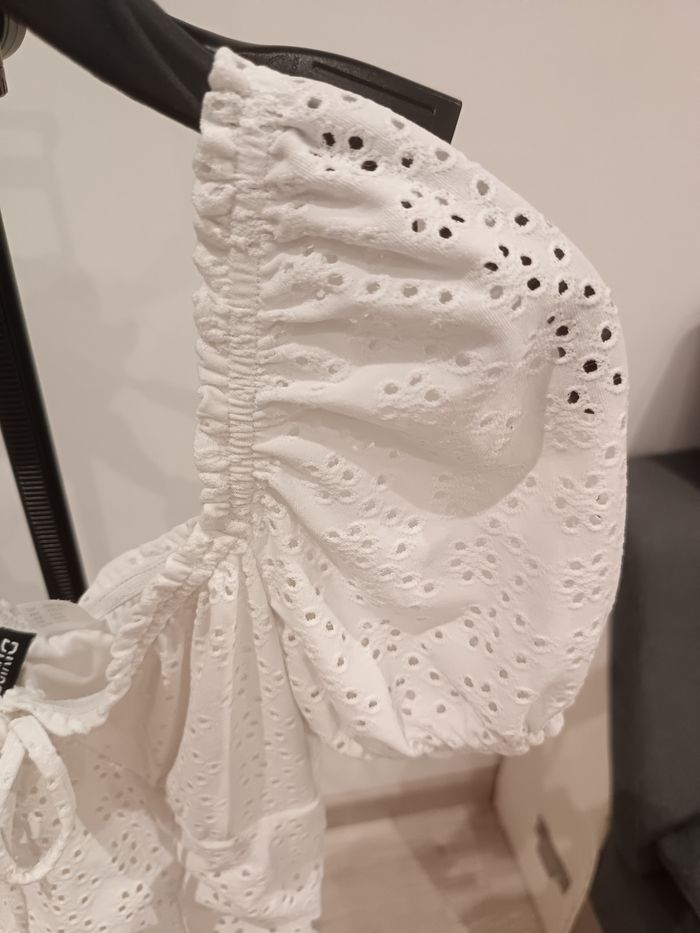 Très belle robe blanche taille xxs dentelle - photo numéro 3