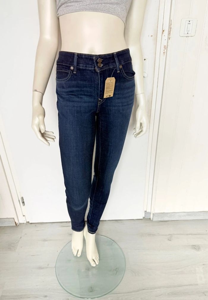 Jean Levi’s 711 Skinny – Taille 26/32 – Bleu brut – Neuf avec étiquette - photo numéro 5