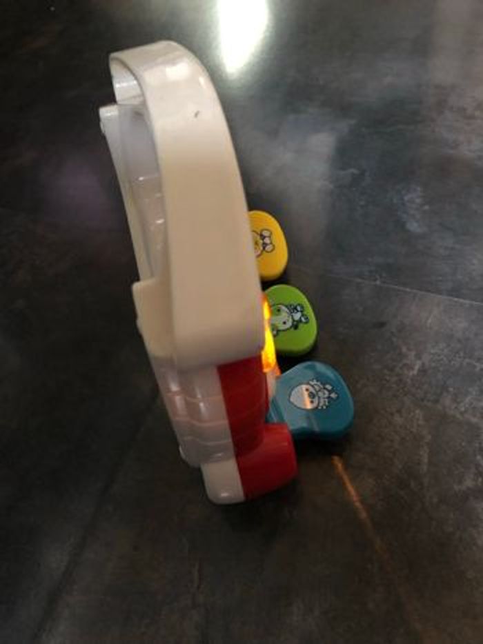 Hochet parlant et musical P’tite ferme cache cache Vtech dès 6 mois - photo numéro 6