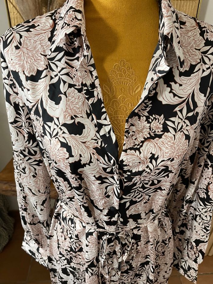 Jolie robe Mango neuve - photo numéro 4