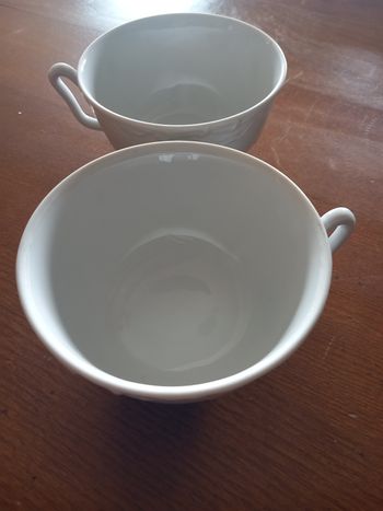 Lot 2 tasses à thé