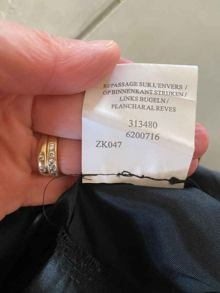 Robe 123 noire à volants 100% soie taille 38 - photo numéro 12
