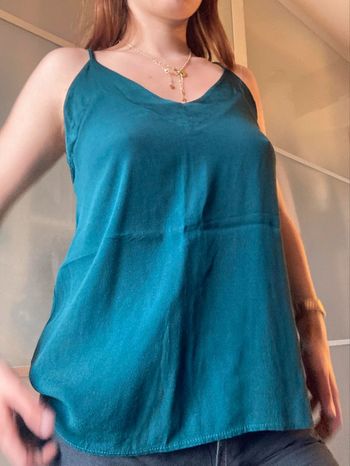 Top débardeur vert sapin