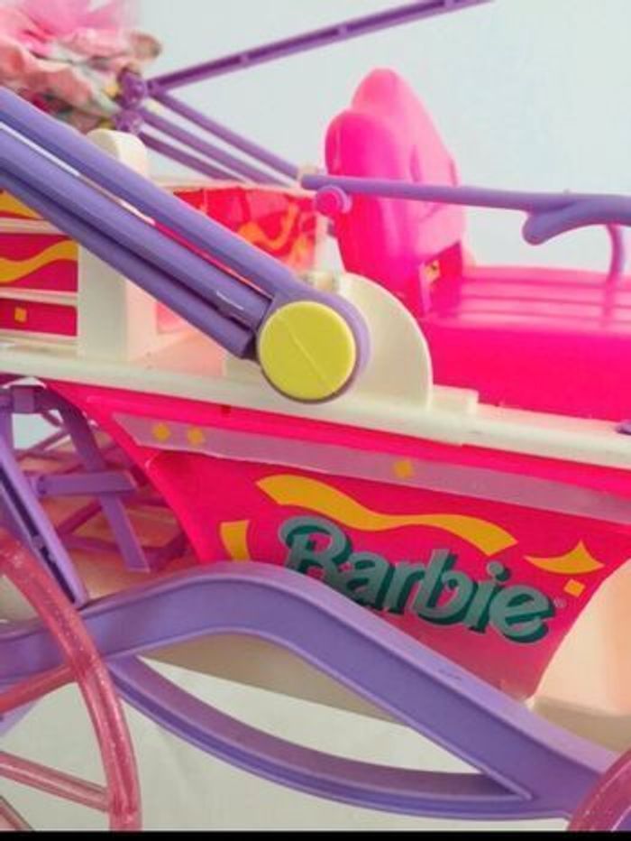 Barbie vintage années 90 cheval et sa calèche - photo numéro 2