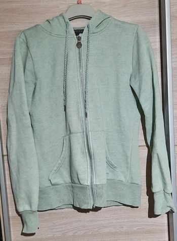 Swaet gilet a capuche taille 36 Amisu