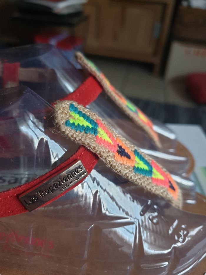 Sandales les Tropéziennes  neuves taille 30 - photo numéro 4