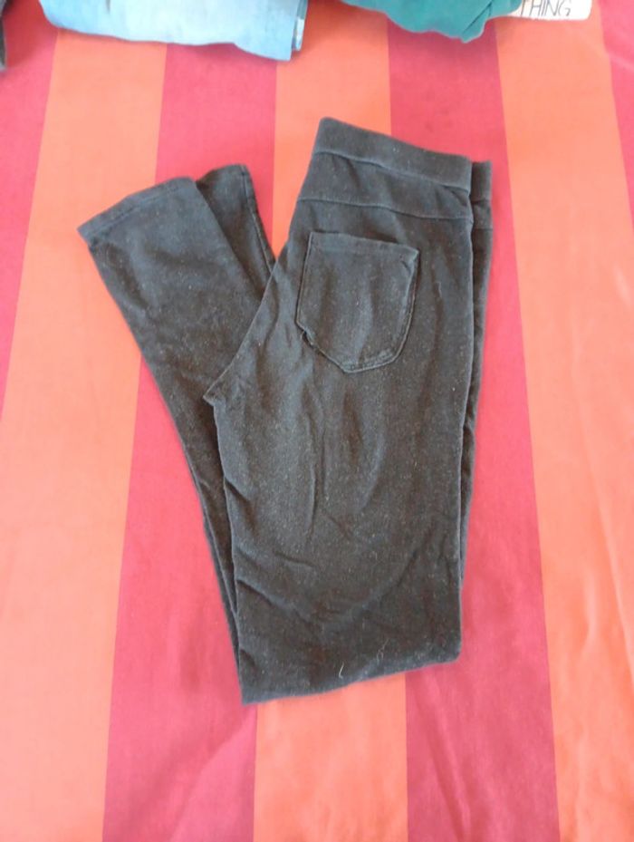 Lot de pantalons et pulls - photo numéro 7