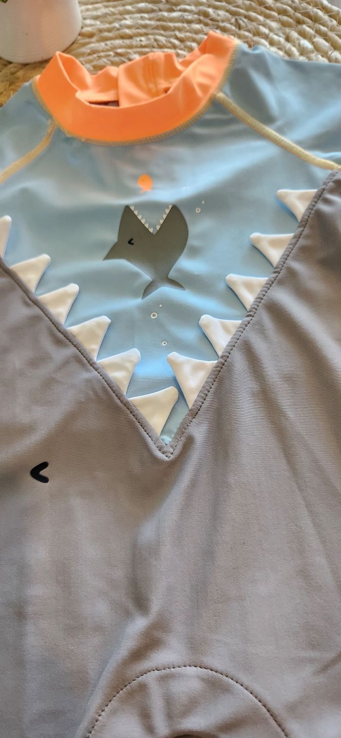 Combinaison de Bain Garçon 18mois BabyGap - photo numéro 7