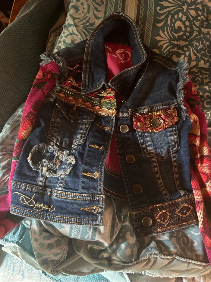 Veste desigual 4 ans