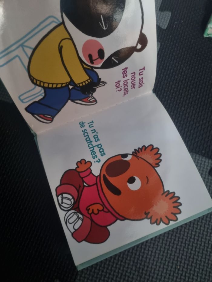 Livre Oops et Ohlala s'habillent tout seuls - photo numéro 5