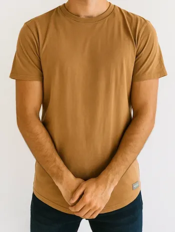 T-shirt camel Hollister - Coupe moderne, taille M
