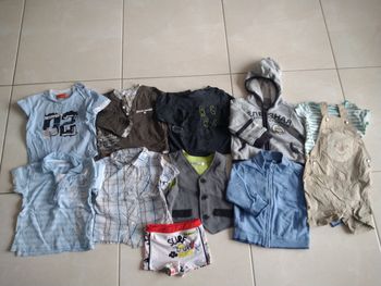 Lot vêtements 12 mois