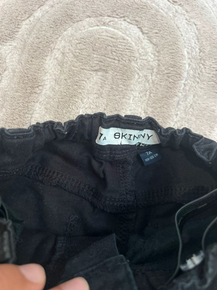 Jeans Kiabi taille 7 ans - photo numéro 2