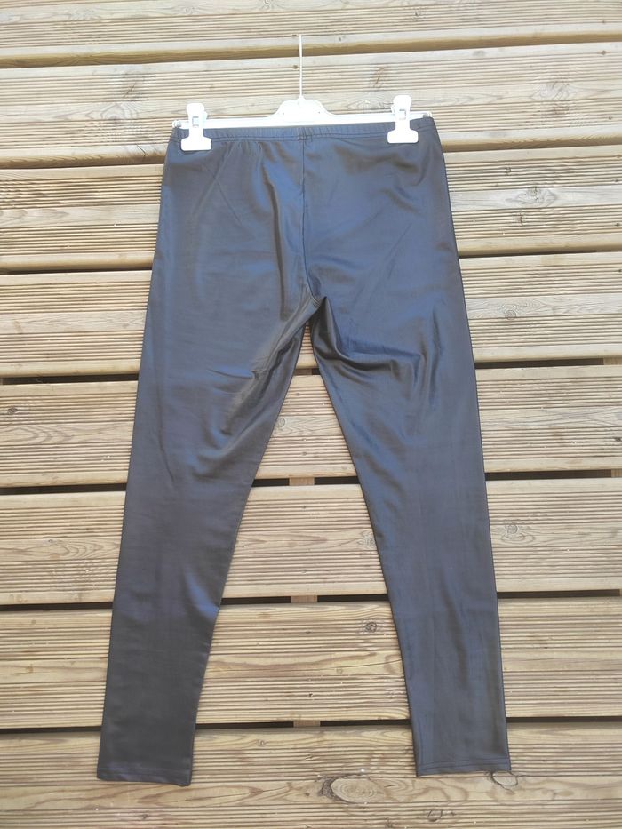 Legging effet ski noir imitation cuir – Taille M/38 – No excuse – Très Bon État - photo numéro 4