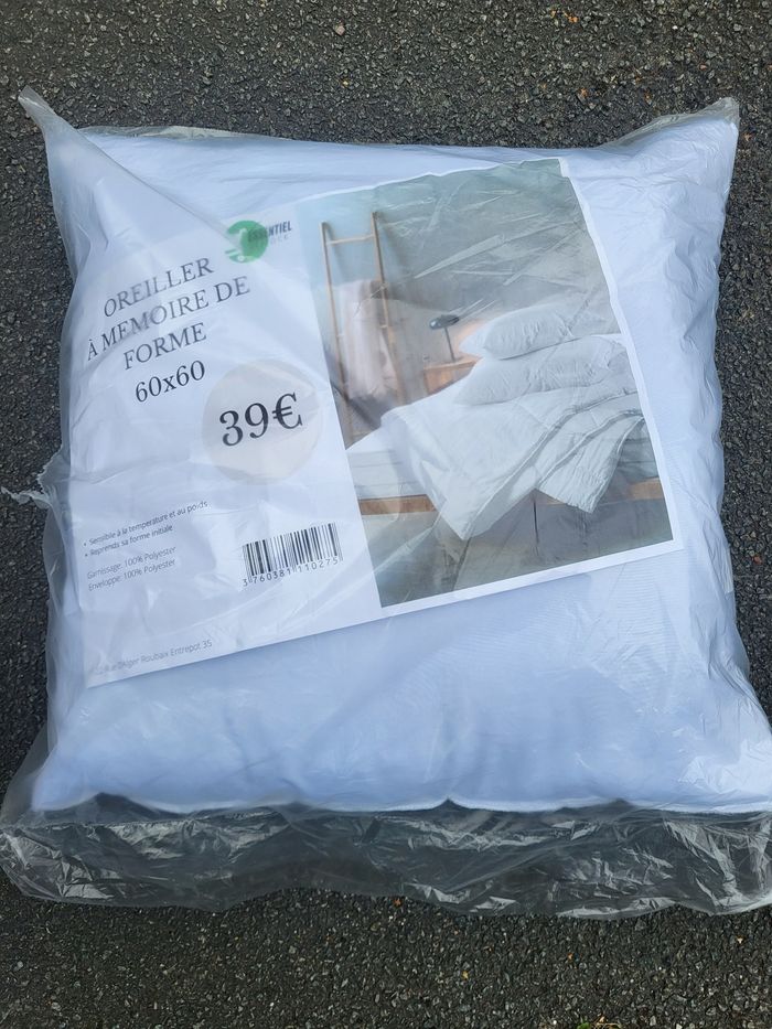 Oreiller à mémoire de forme 60x60