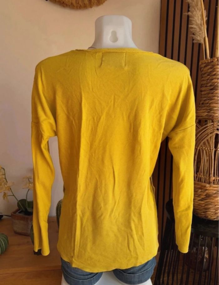 Pull jaune moutarde - photo numéro 4