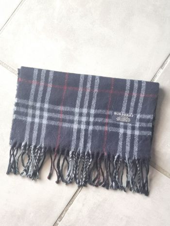 Écharpe Burberry bleu en cachemire
