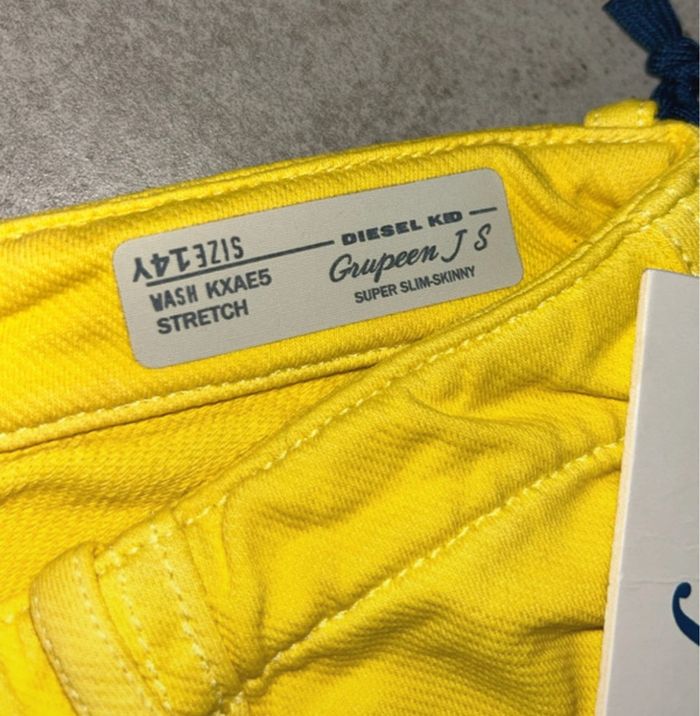 Jeans Diesel 14 ans - photo numéro 2