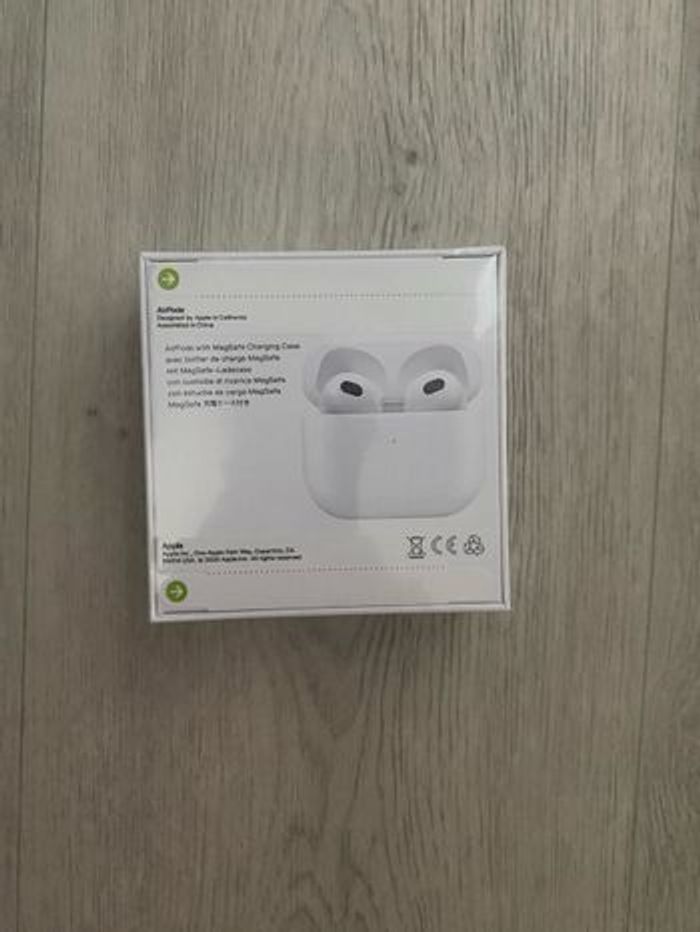AirPods 3 - photo numéro 2