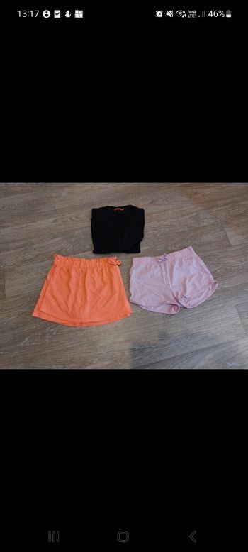 Lot taille 8 ans TBE 