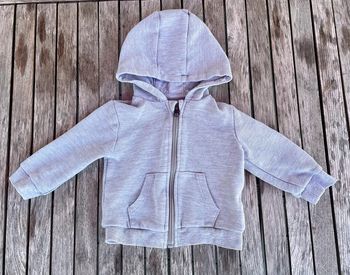 Sweat à capuche 12 mois