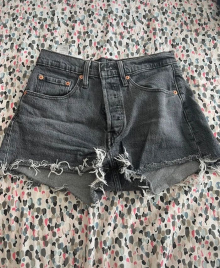 Short LEVIS