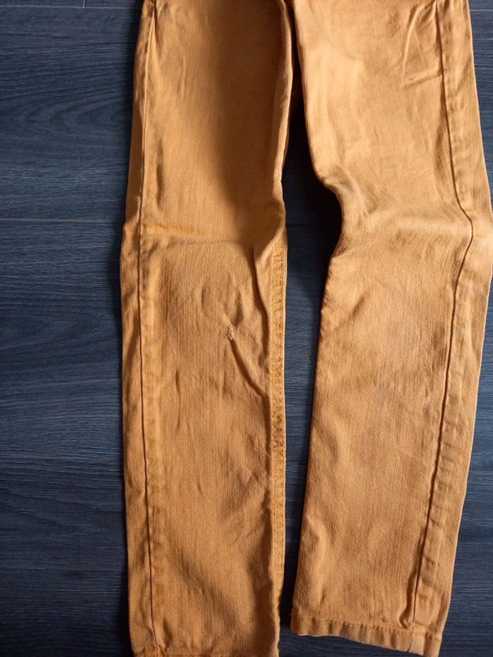 Pantalon jaune - photo numéro 3