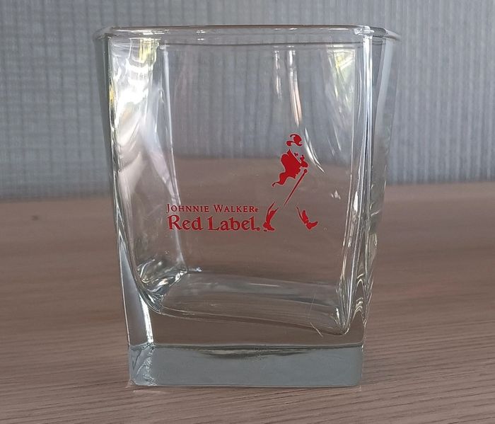 Verre à whisky Johnnie Walker Red Label collector